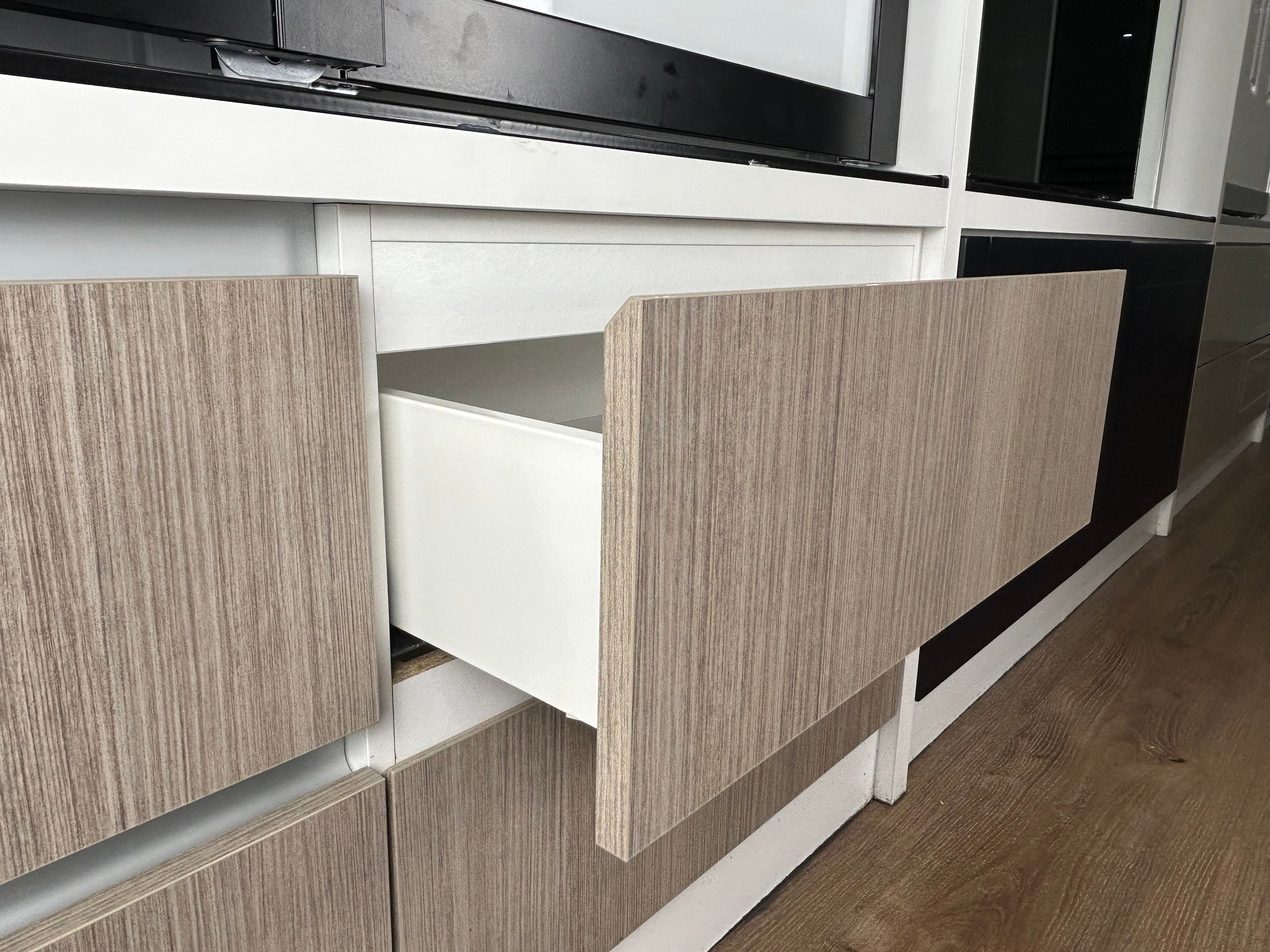 AIR-GAP DRAWER FRONT