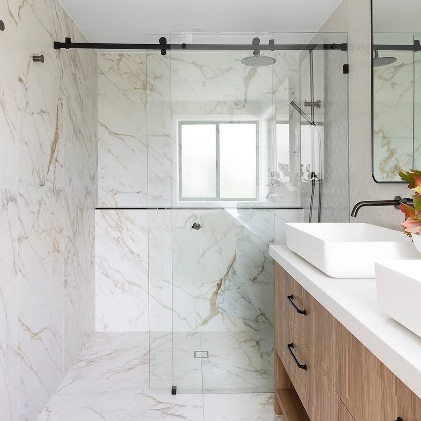 10mm Opto Sliding Shower Screen