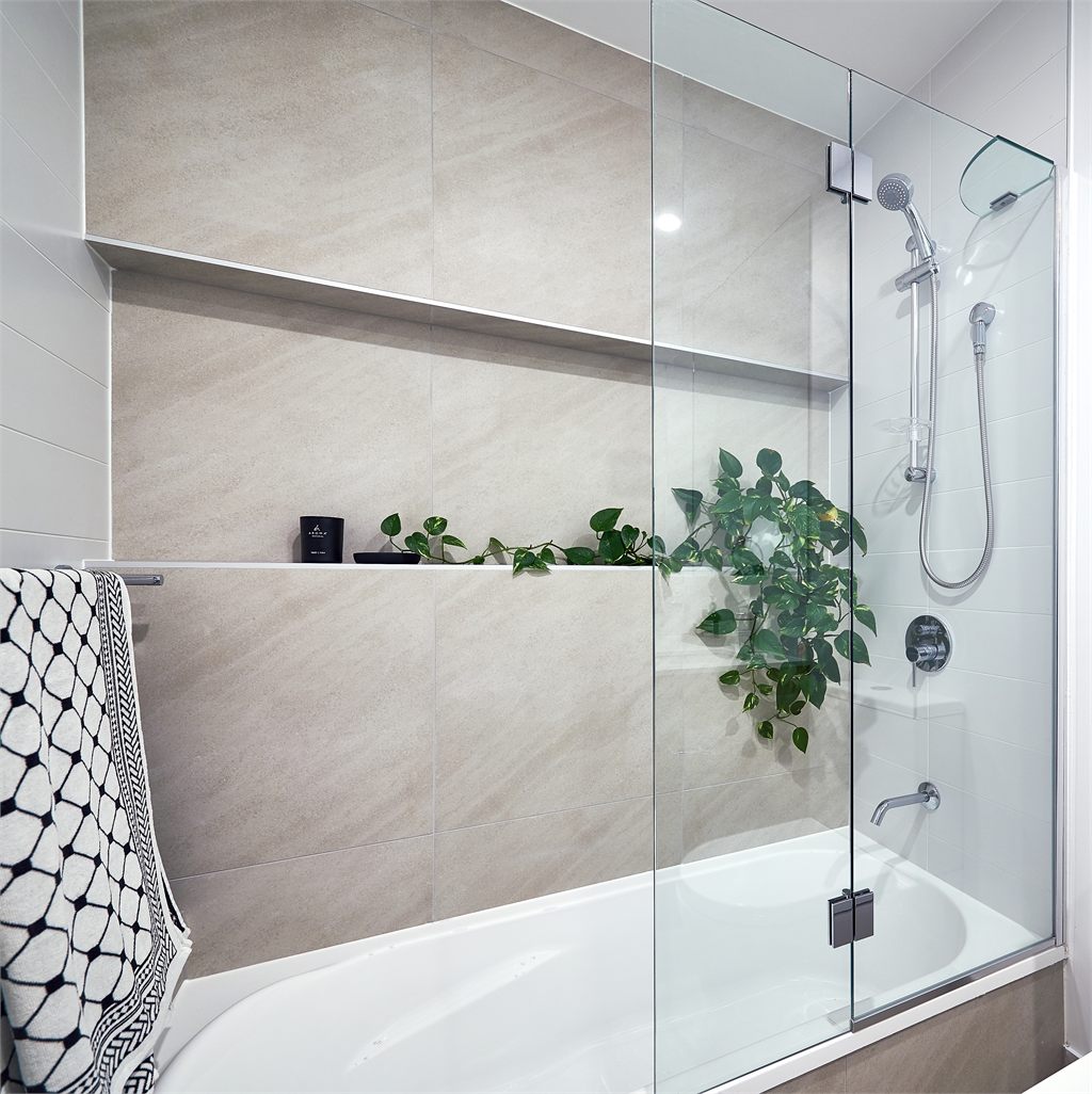 10mm Shower Screen Fix and swing