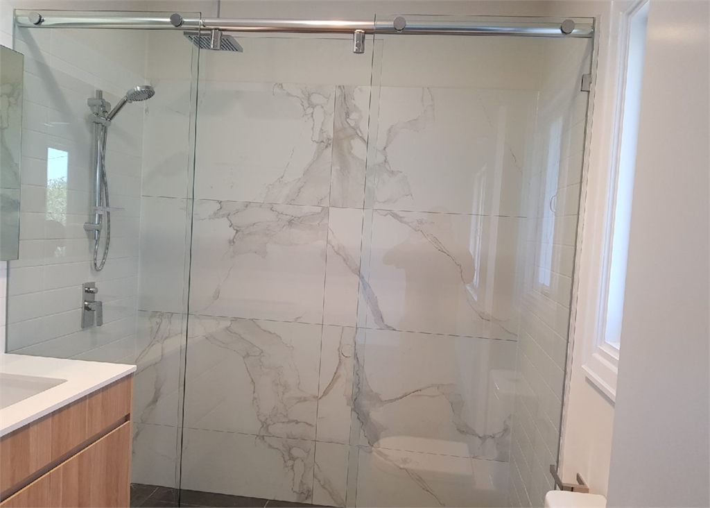 10mm Hydro Sliding Shower Screen