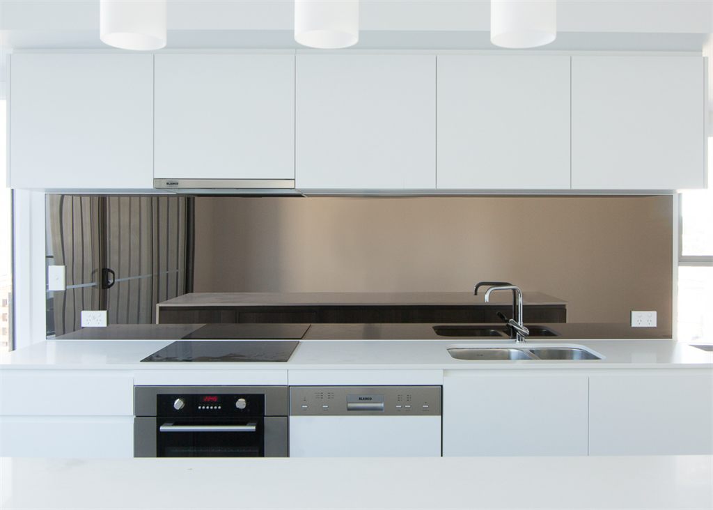 MirrorMax Splashbacks