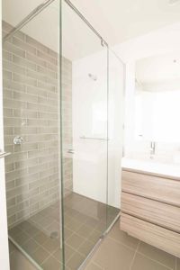 Vogue-Shower-Screen-Frameless-Mirror