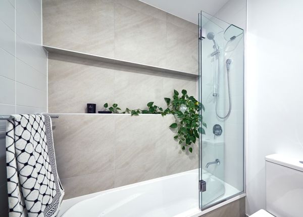 10mm Fix and Swing Shower Screens