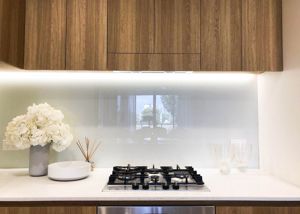 Product-PaintedGlassSplashback1