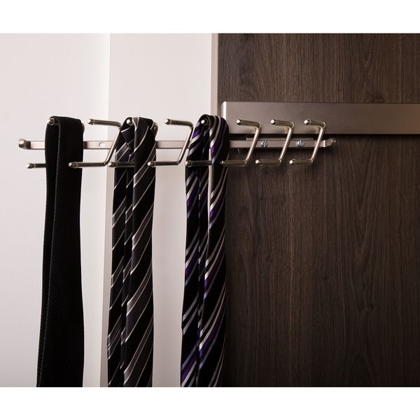 Tie rack