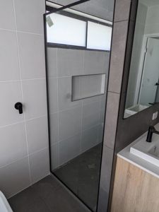6mm_Panel_Black_Frame_Stationary