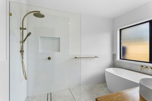 ShowerScreens_10mm_Panels_GoldHardware_CheneyConstructionsQld