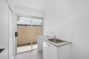 WardrobeDoors_Laundry_Fiteni